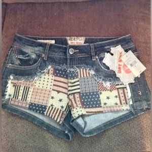 Hot Kiss Juniors Shorts